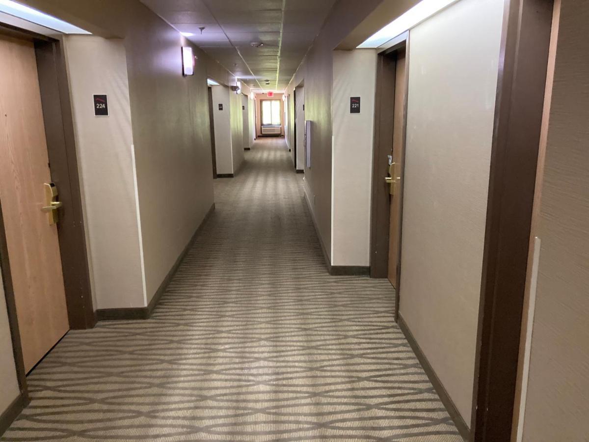 Red Roof Inn Newport News - Yorktown Exterior photo